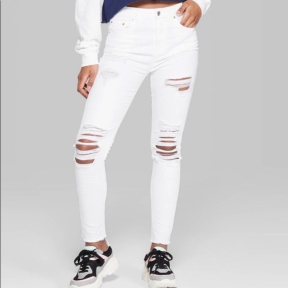 White Fable White Distressed High Rise SkinnyJeans